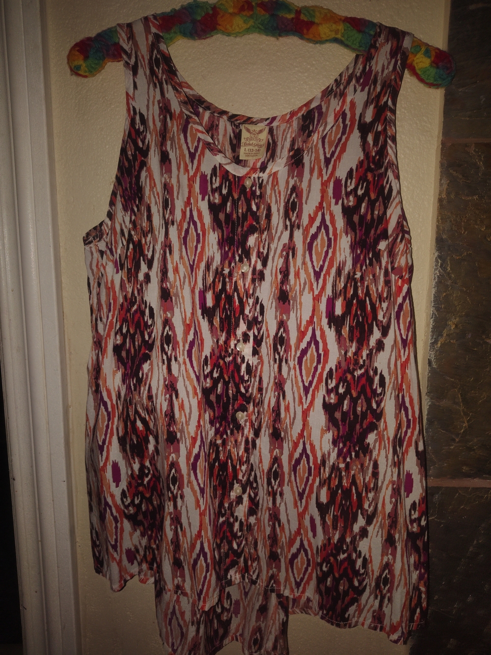 Faded Glory Multicolor Red, Black & White Ikat-Style Tank
